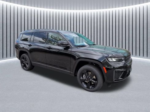 New 2026 Jeep Grand Cherokee L Limited AWD/4WD image 3