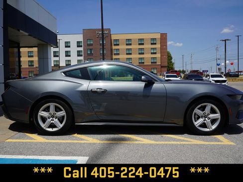 Used 2026 Ford Mustang Premium RWD image 7