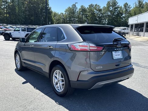 Used 2023 Ford Edge SEL image 6