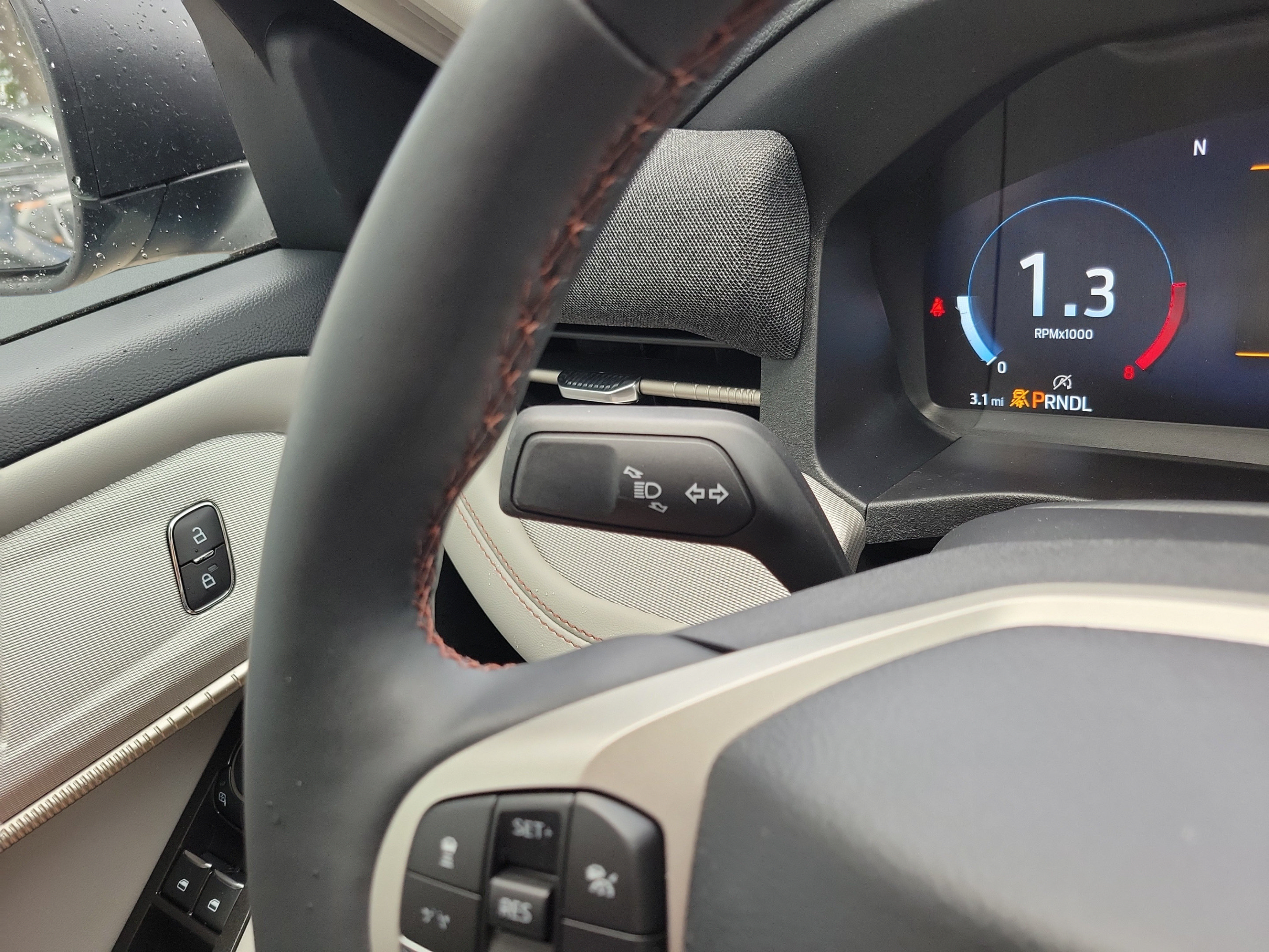 New 2026 Ford Explorer Active w/ Active Comfort Package RWD image 22