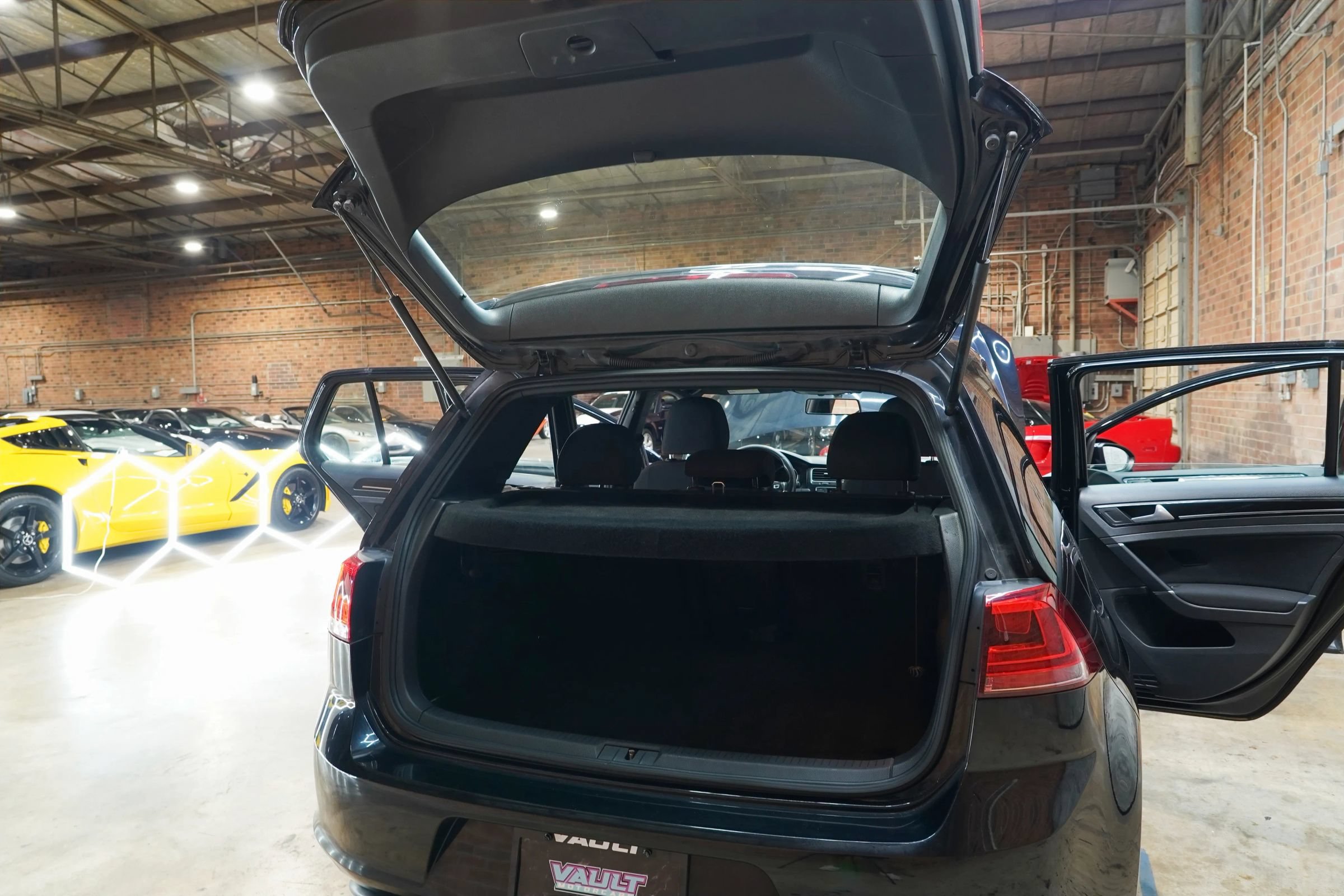 Used 2017 Volkswagen GTI S FWD image 28