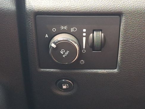 Certified 2017 Jeep Grand Cherokee Laredo w/ Quick Order Package 23E AWD/4WD image 25