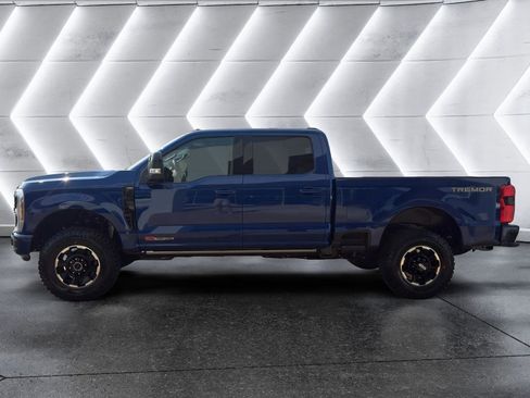 New 2026 Ford F250 Lariat w/ Tremor Off-Road Package image 3