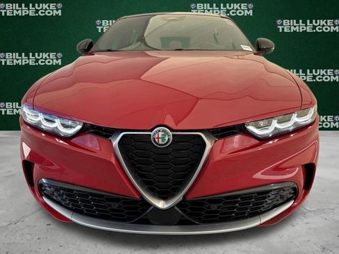 Used 2024 Alfa Romeo Tonale Ti w/ Premium Interior Package image 9
