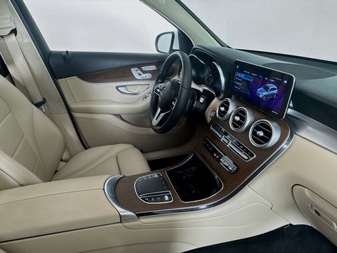 Used 2022 Mercedes-Benz GLC 300 4MATIC image 15