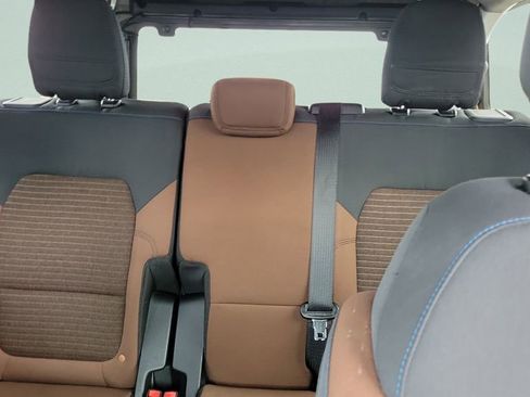 Used 2023 Ford Bronco Outer Banks image 10