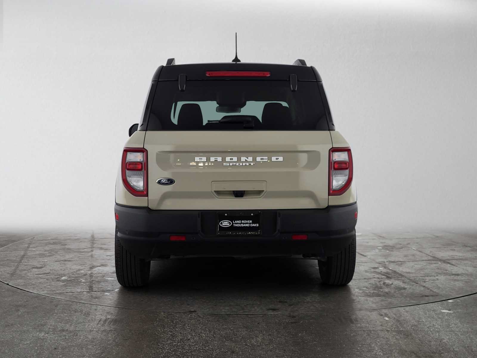 Used 2024 Ford Bronco Sport Outer Banks w/ Tech Package AWD/4WD image 4
