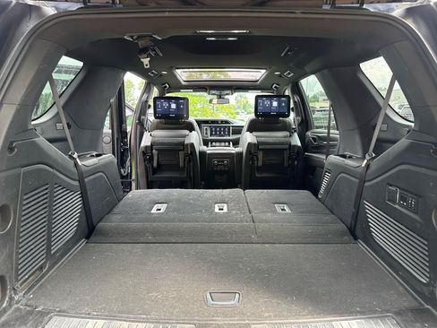 Used 2021 GMC Yukon Denali RWD image 23