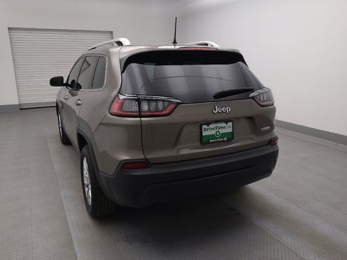 Used 2019 Jeep Cherokee Latitude w/ Popular Appearance Group image 6