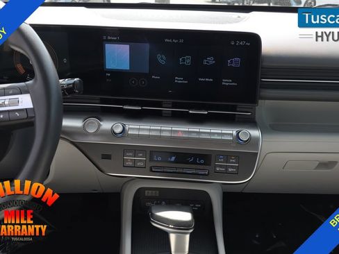 Used 2025 Hyundai Kona SEL AWD/4WD image 26