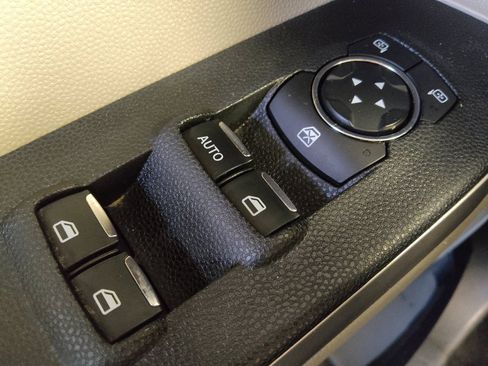 Used 2021 Ford EcoSport S FWD image 27