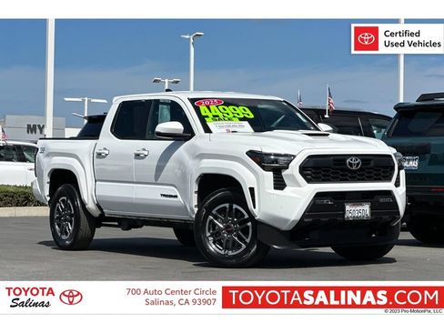 Used 2025 Toyota Tacoma TRD Sport w/ TRD Sport Upgrade Package AWD/4WD image 1