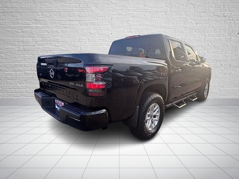 Used 2024 Nissan Frontier SV AWD/4WD image 4