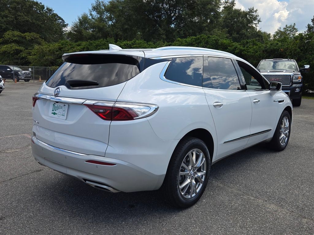Certified 2023 Buick Enclave Essence w/ Experience Buick Package FWD image 11