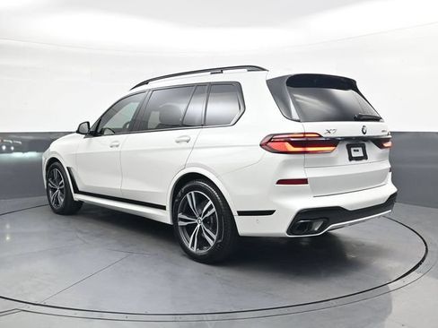 Used 2025 BMW X7 xDrive40i w/ M Sport Package AWD/4WD image 6