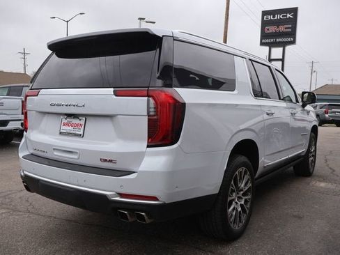 New 2026 GMC Yukon XL Denali w/ Sun & Power Step Package AWD/4WD image 7