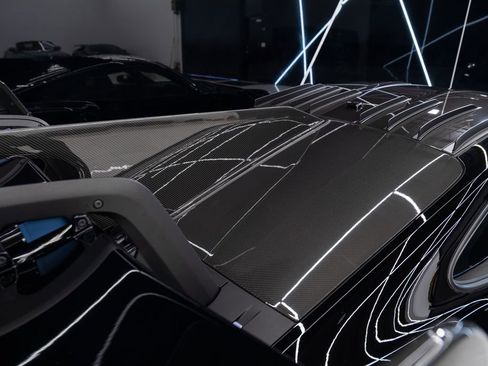 Used 2025 Porsche 911 GT3 RS image 12