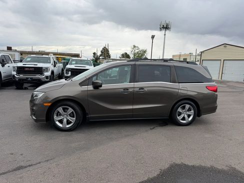 Used 2018 Honda Odyssey EX image 4