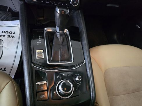 Used 2018 MAZDA CX-5 Touring w/ Preferred Equipment Package FWD image 21