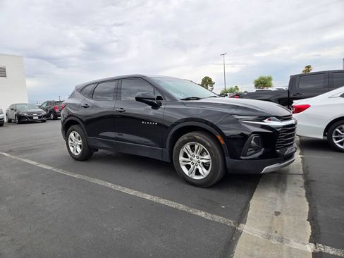Used 2020 Chevrolet Blazer LT FWD image 1