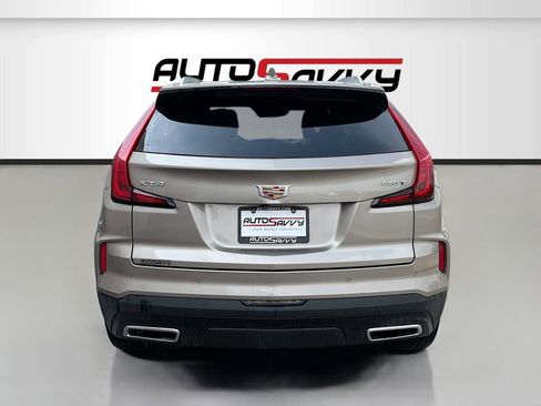 Used 2025 Cadillac XT4 Premium Luxury FWD image 6