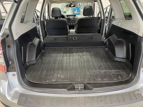 Used 2015 Subaru Forester 2.5i Premium w/ All-Weather Package AWD/4WD image 18