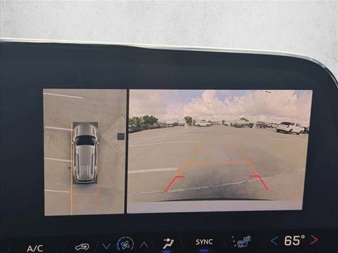 New 2026 Chevrolet Traverse Z71 w/ Driver Confidence Package image 13