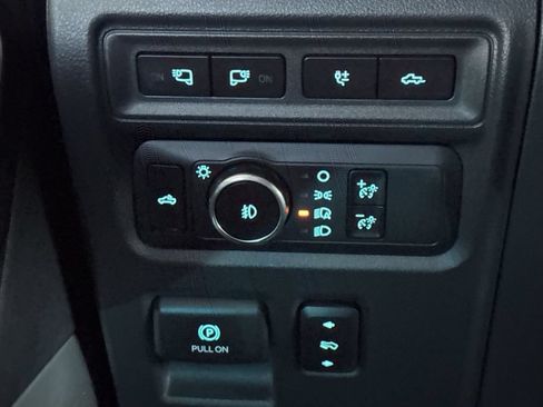 Used 2023 Ford F150 Raptor AWD/4WD image 33