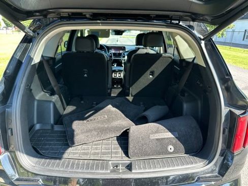 Used 2023 Kia Sorento SX FWD image 18