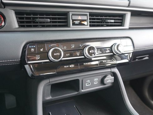 Used 2024 Honda Pilot Elite image 19