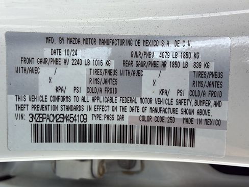 Used 2025 MAZDA MAZDA3 s image 40