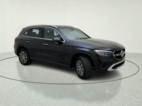 Certified 2026 Mercedes-Benz GLC 300 4MATIC image 9