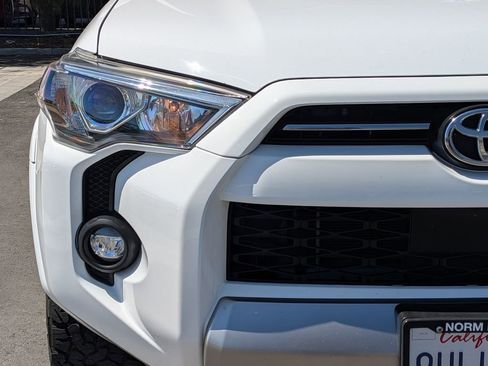 Used 2021 Toyota 4Runner TRD Off-Road Premium w/ Moonroof Package image 19