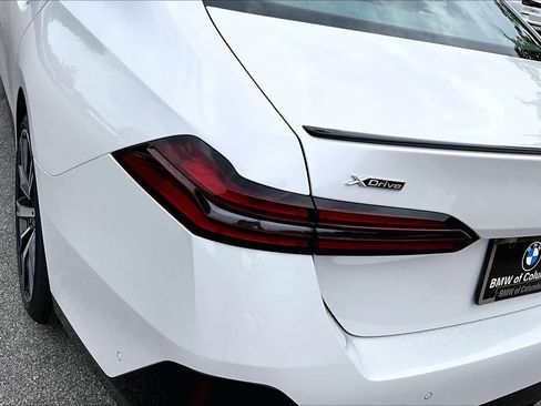 New 2027 BMW 550e xDrive AWD/4WD image 14