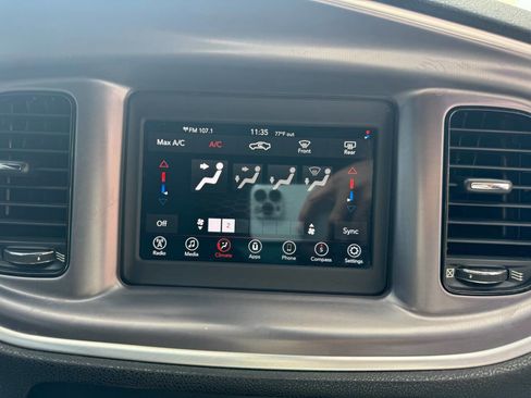 Used 2020 Dodge Charger SXT w/ Blacktop Package image 26