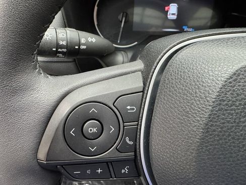 Used 2023 Toyota RAV4 XLE Premium AWD/4WD image 15