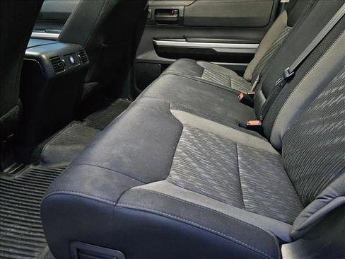 Used 2019 Toyota Tundra SR5 w/ SR5 Upgrade Package AWD/4WD image 18