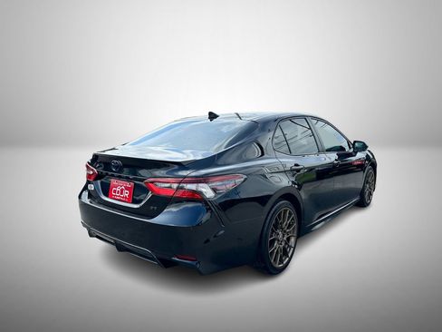 Used 2023 Toyota Camry SE w/ Convenience Package FWD image 4