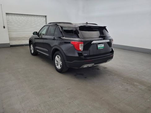 Used 2022 Ford Explorer XLT w/ Equipment Group 202A AWD/4WD image 5