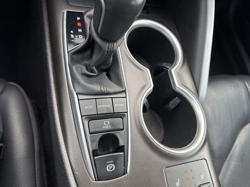 Certified 2021 Toyota Camry XLE image 33