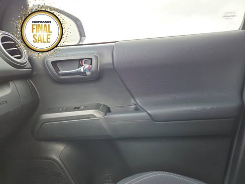 Used 2023 Toyota Tacoma TRD Sport image 36
