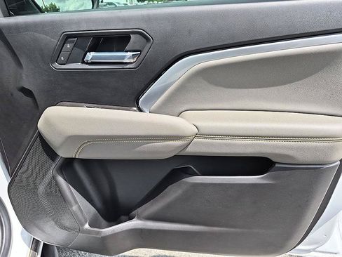 New 2026 Chevrolet Colorado ZR2 w/ Technology Package AWD/4WD image 34