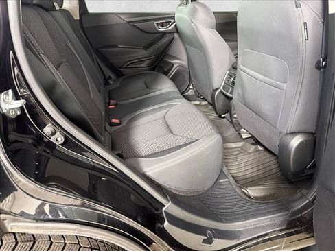 Used 2023 Subaru Forester Premium AWD/4WD image 16