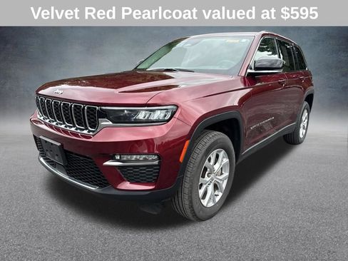 Used 2024 Jeep Grand Cherokee Limited AWD/4WD image 3