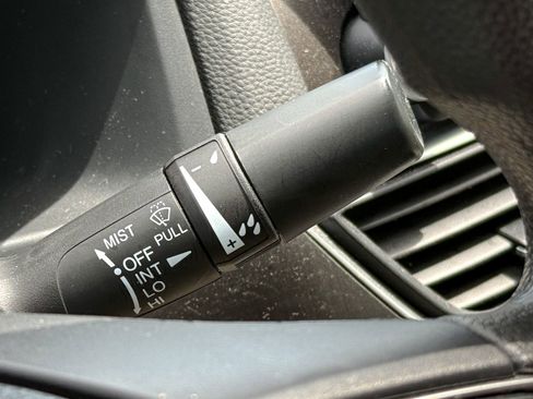Used 2018 Honda Accord LX image 28