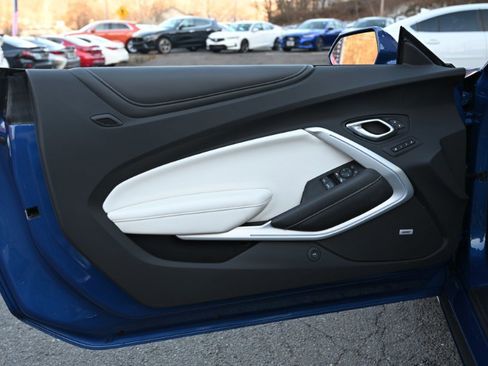 Used 2021 Chevrolet Camaro SS image 34