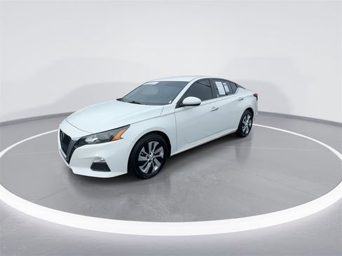 Used 2022 Nissan Altima 2.5 S image 4