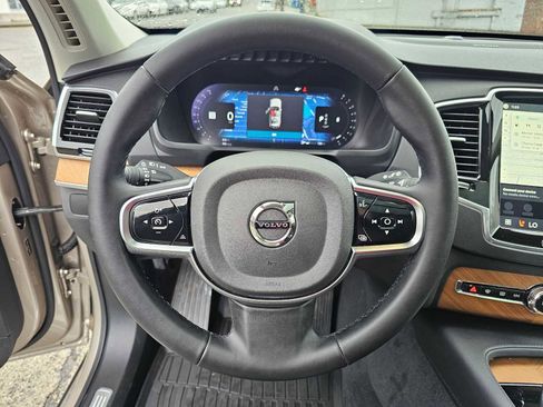 Used 2025 Volvo XC90 B6 Plus w/ Protection Package Premier image 30