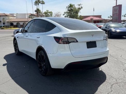 Used 2020 Tesla Model Y Long Range AWD/4WD image 5