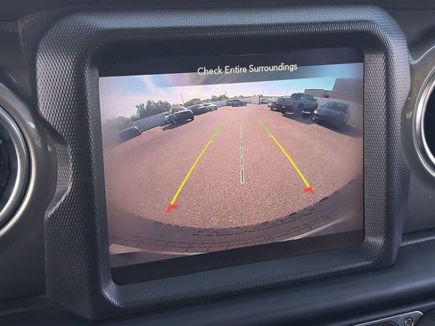 Used 2023 Jeep Wrangler Sahara w/ Cold Weather Group AWD/4WD image 16